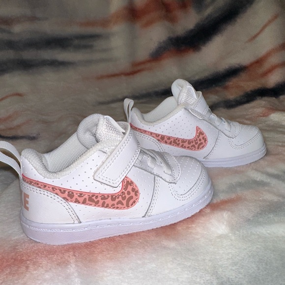 Leopard Pink Toddler Nikes - Picture 1 of 4